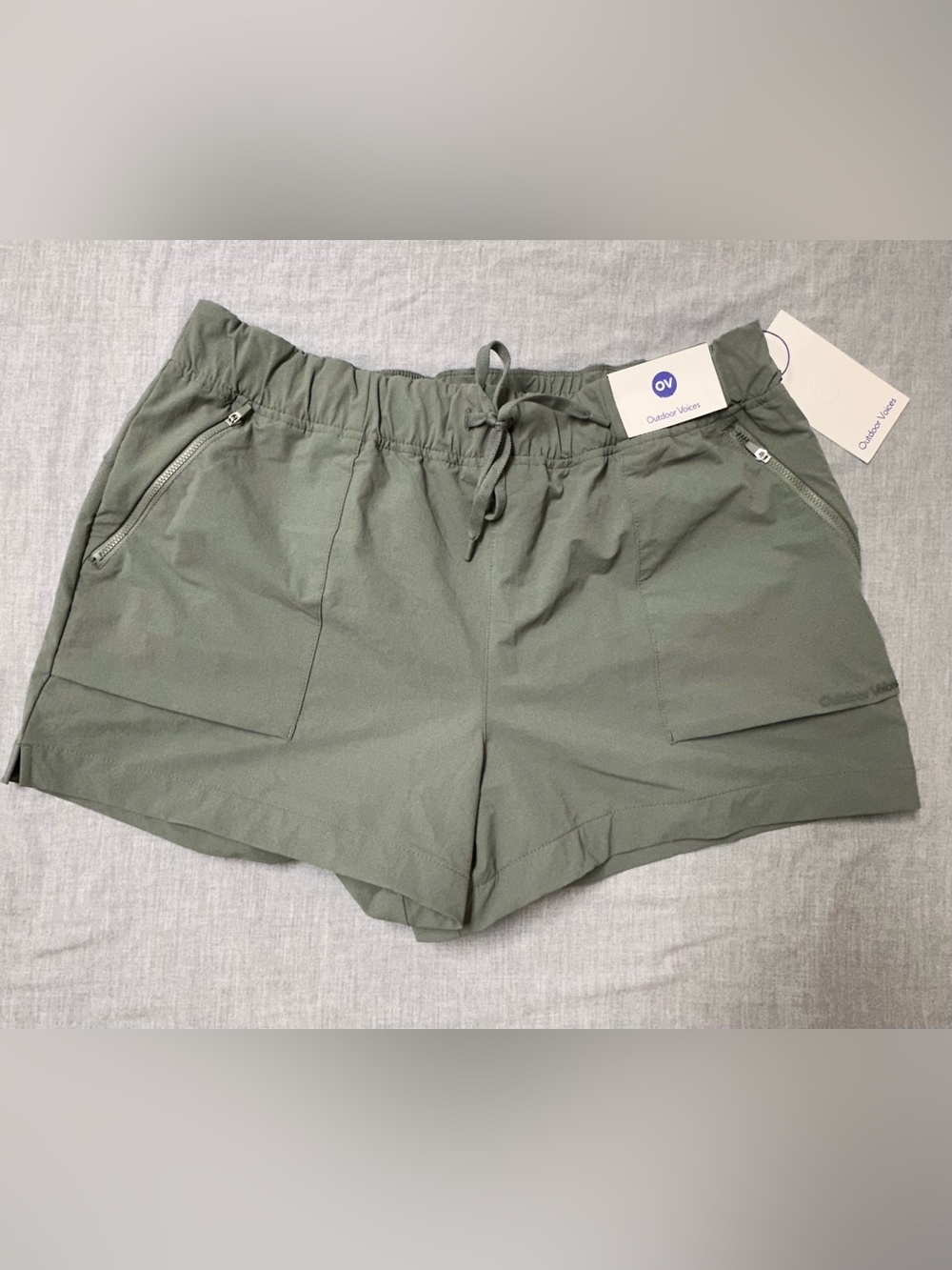 NWT Outdoor Voices RecTrek Shorts Sage Green Zipper Pockets Drawstring Size XXL